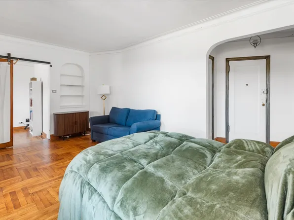 585 West 214th Street image 6 of 21