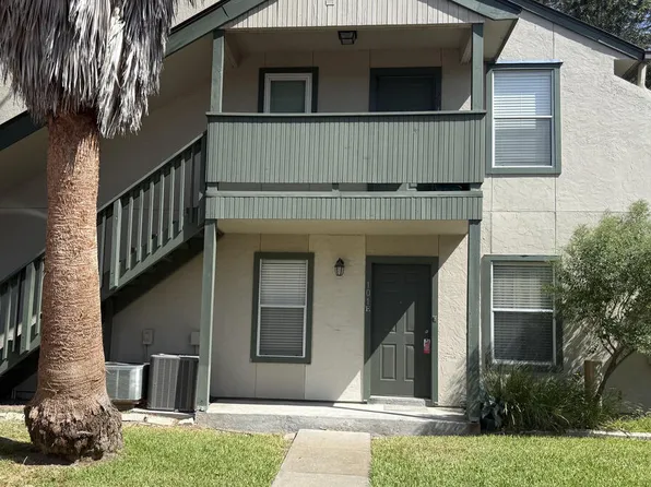 302 Saint Andrews St, Rockport, TX 78382