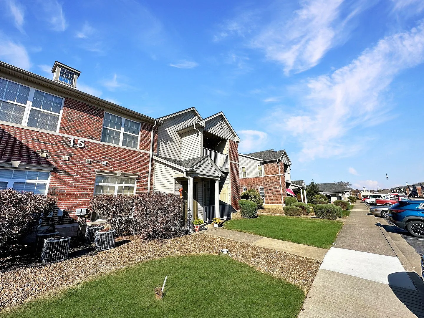 Castle Schools Large 2 Bedroom 2 Bath Newburgh Indiana Living — Photo 4