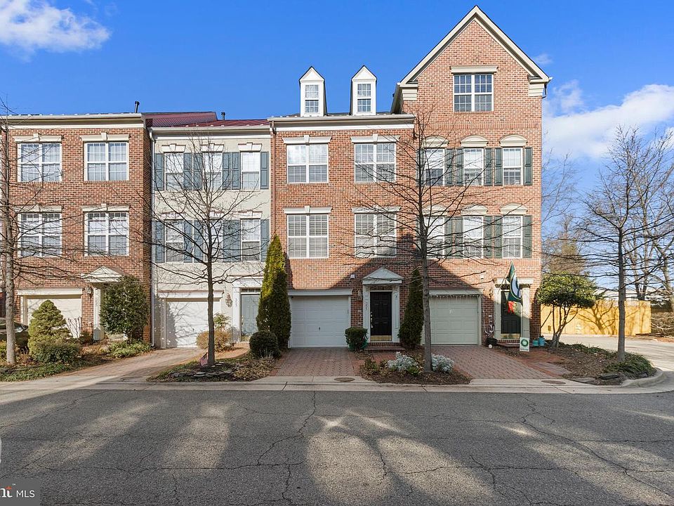 1st image of 351 Livermore Ln