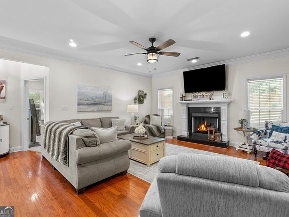 5th image of 795 Huiet Dr