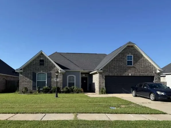 141 Panther Dr, Stonewall, LA 71078