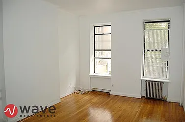 Rented by Wave Real Estate Group