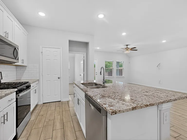 4009 Mockingbird Ln — Photo 13