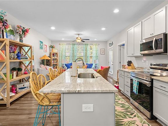 3rd image of 854 Pryor St