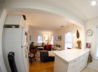 40 University Ter #4, Burlington, VT 05401