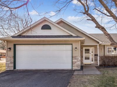 983 County Road D E, Vadnais Heights, MN, 55109