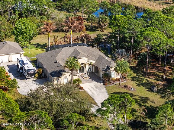2nd image of 6895 Cottonwood Dr