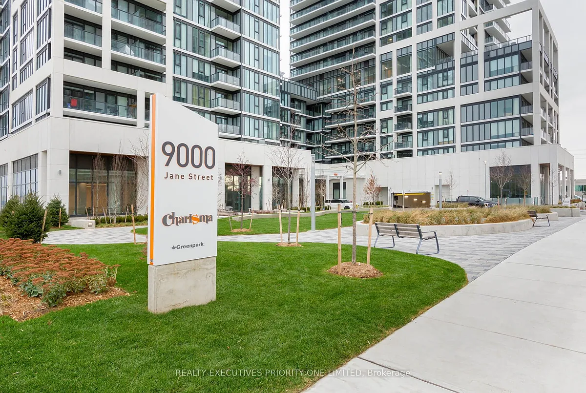 Building Photo - 9000 Jane St #519