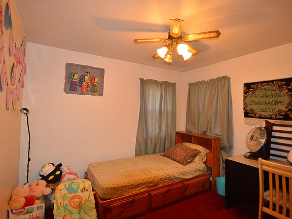 5th image of 337 Randall Ave