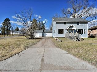317 6th Ave, Shell Lake, WI 54871