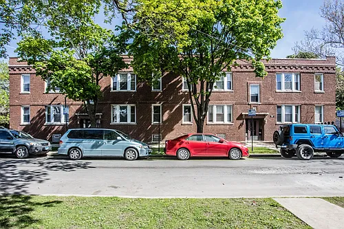 4632 W Barry Ave #2 Photo 1