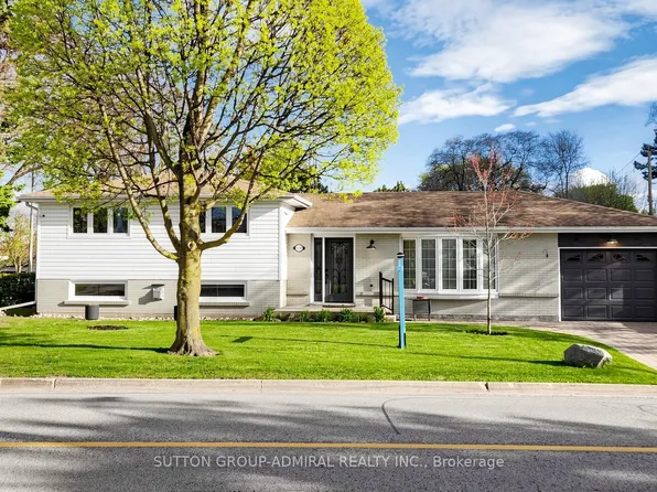 218 Bay Thorn Dr, Markham, ON L3T 3V7