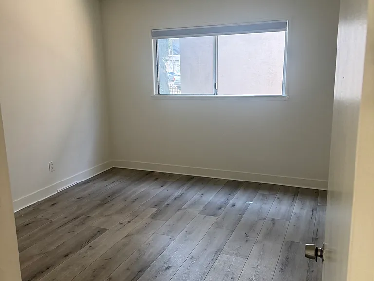 6212 Beck Ave #1 — Photo 9