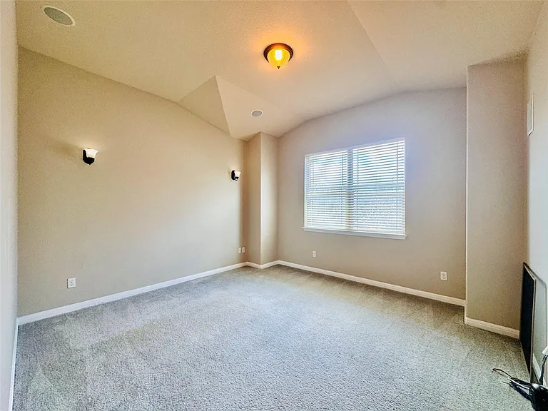 416 Buck Ridge Rd — Photo 23