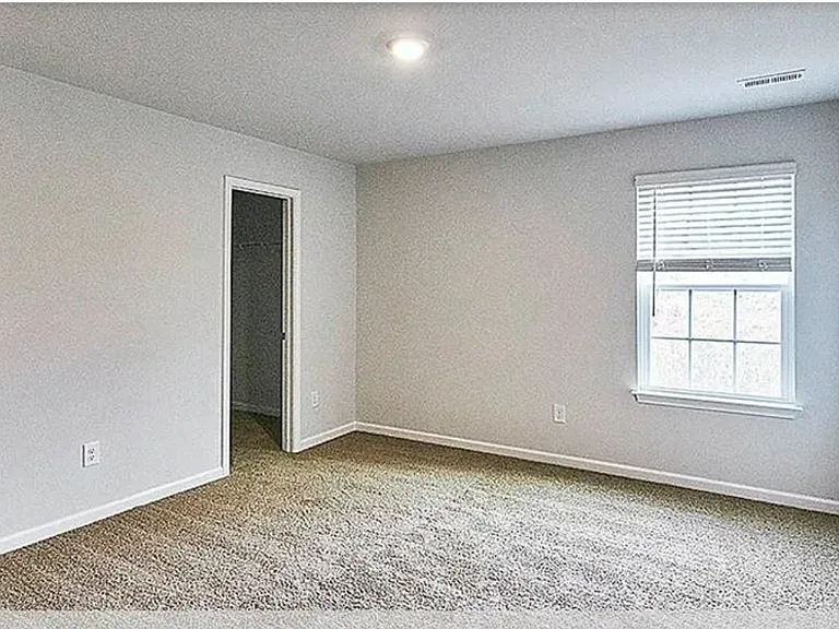 4710 Black Forest Dr — Photo 14