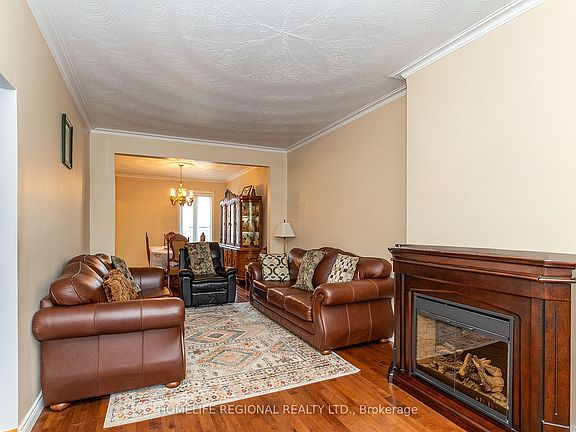 5th image of 110 Grace St