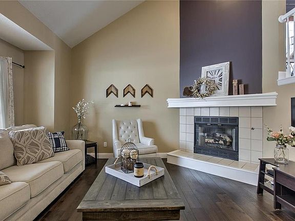 3rd image of 5782 Belmont Dr