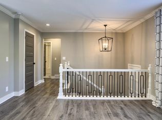 10901 W 49th St #1, Shawnee, KS 66203