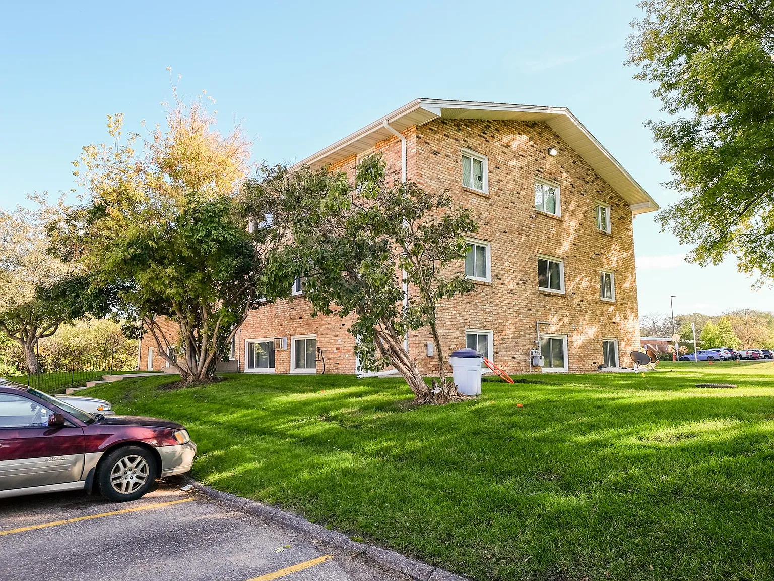 Trentwood Apartments — Photo 2