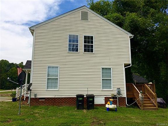 3rd image of 364 Oxford Ln