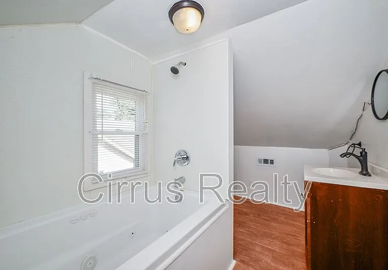 448 Chapel St — Photo 20
