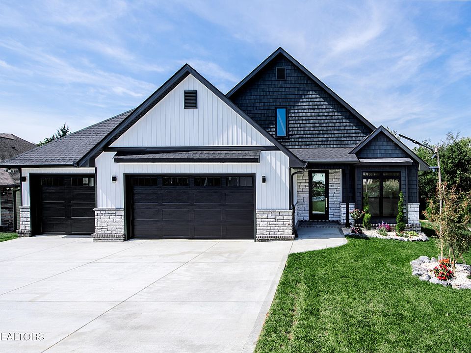1st image of 262 Gadusi Way #3