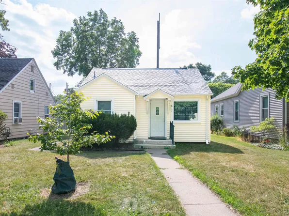 817 S 12th St, Goshen, IN 46526