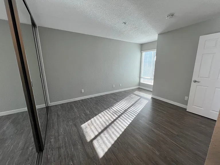 River House Apartments — Photo 56