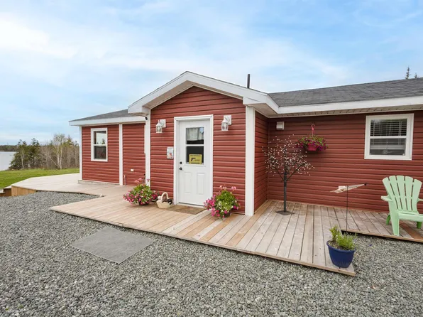 99 Blaze Rd, Richmond, NS B2E 1A4