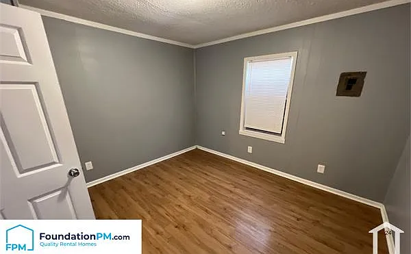 2843 Woodlawn Ter — Photo 8