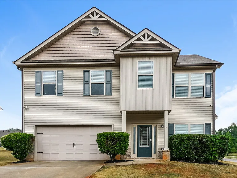 632 Stevens Pl — Photo 1