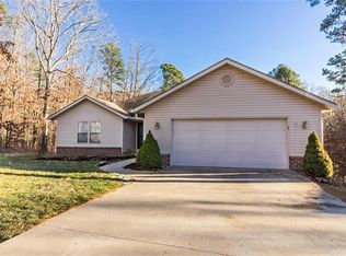 14 Winters Ln, Bella Vista, AR 72714