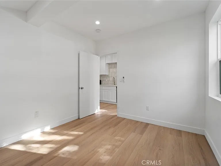 7944 Moorcroft Ave — Photo 5