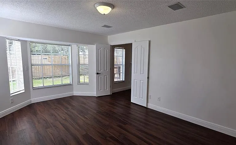 1506 Scotch Pine Dr — Photo 23