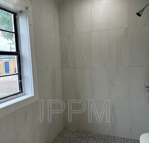 284 Corona Crescent St — Photo 14