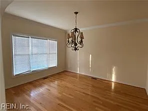 6 bed, 2.0 bath, 3604 sqft, $3,500 — Photo 4