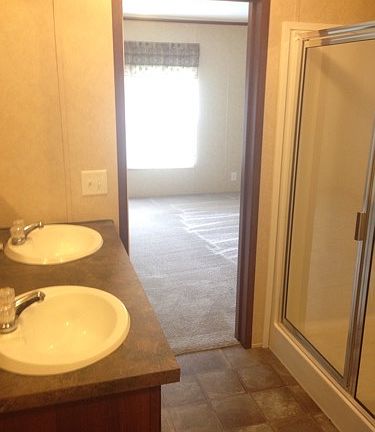 3rd image of 6012 Glenwood Drive