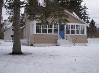 1214 Ruddiman Dr, Muskegon, MI 49445