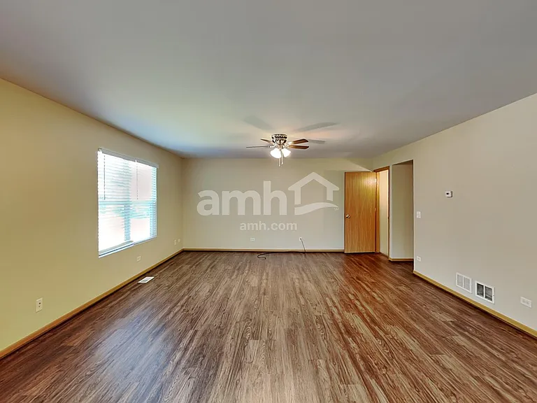 329 Verbena Ln — Photo 5