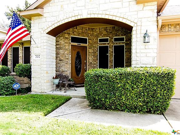 4th image of 702 Cattail Cir