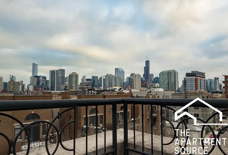 677 N Peoria St #2 — Photo 13