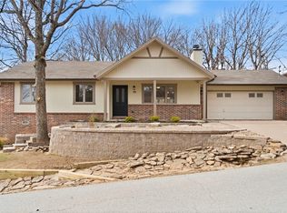 32 Quantock Hills Dr, Bella Vista, AR 72715