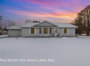 12285 Creekside Dr, Clio, MI 48420