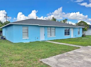 947-949 NE Pine Island Ln, Cape Coral, FL 33909