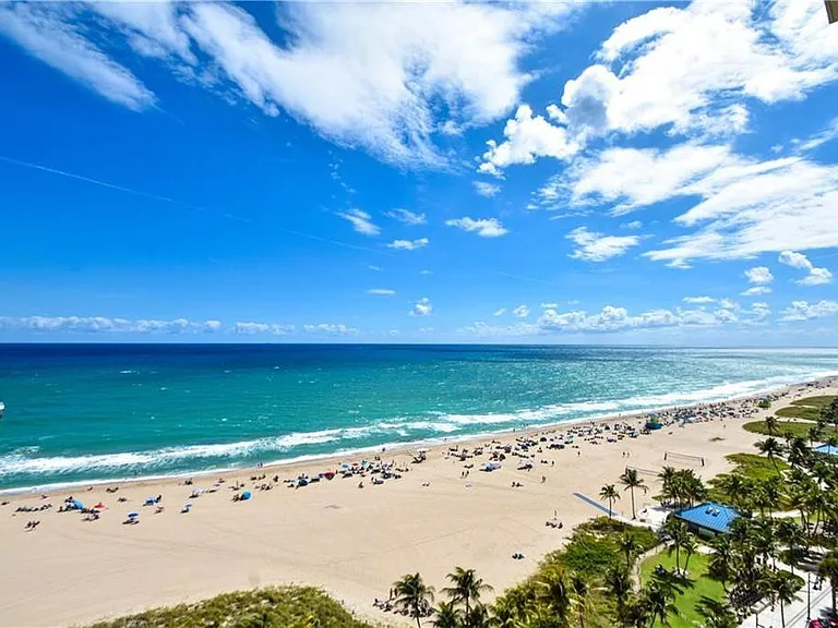 133 N Pompano Beach Blvd #108 — Photo 31