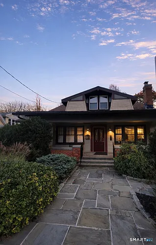 466 Derby Ave Photo 1
