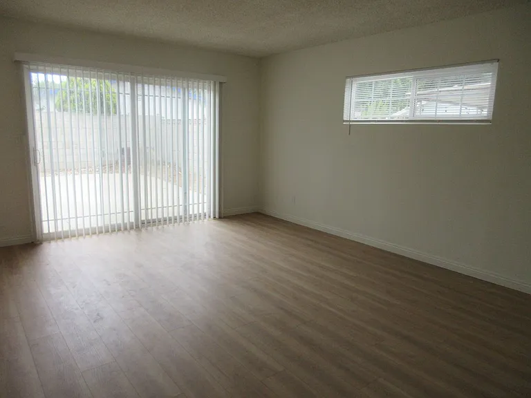 16016 Sunburst St — Photo 14