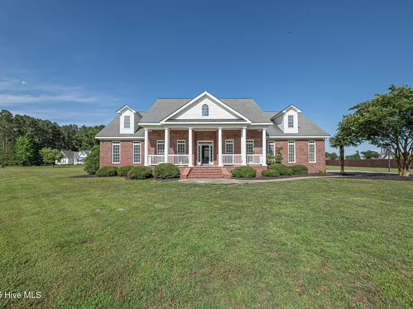 3233 Misty Pines Road, Greenville, NC 27858