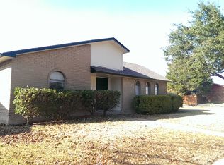 7462 Emory Oak Ln, Dallas, TX 75249